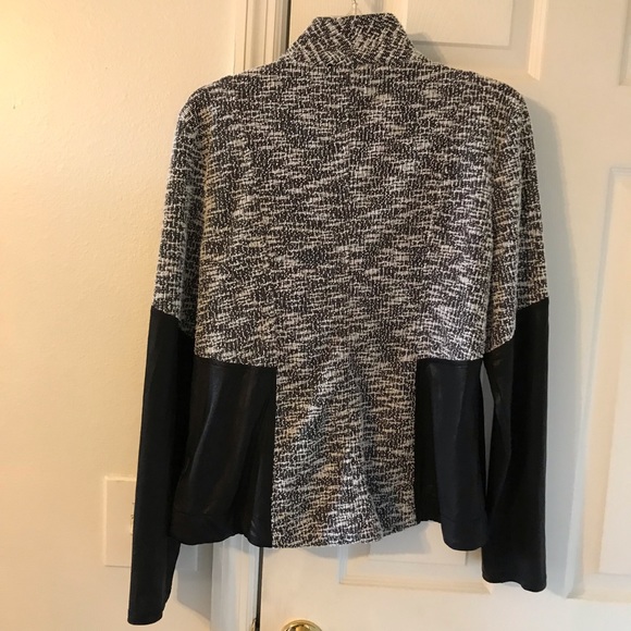 Jacket - Picture 2 of 4